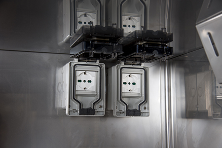 Prese interne (n.2 con On/OFF) - non disponibile con R290-2
